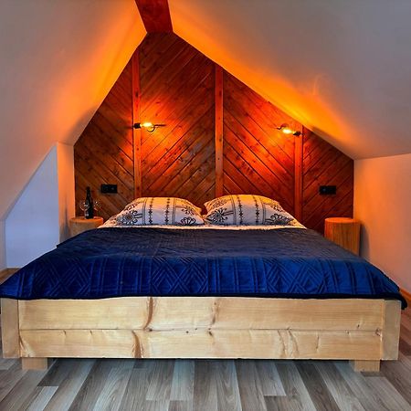 Apartamento U Mlynorza Suche Exterior foto