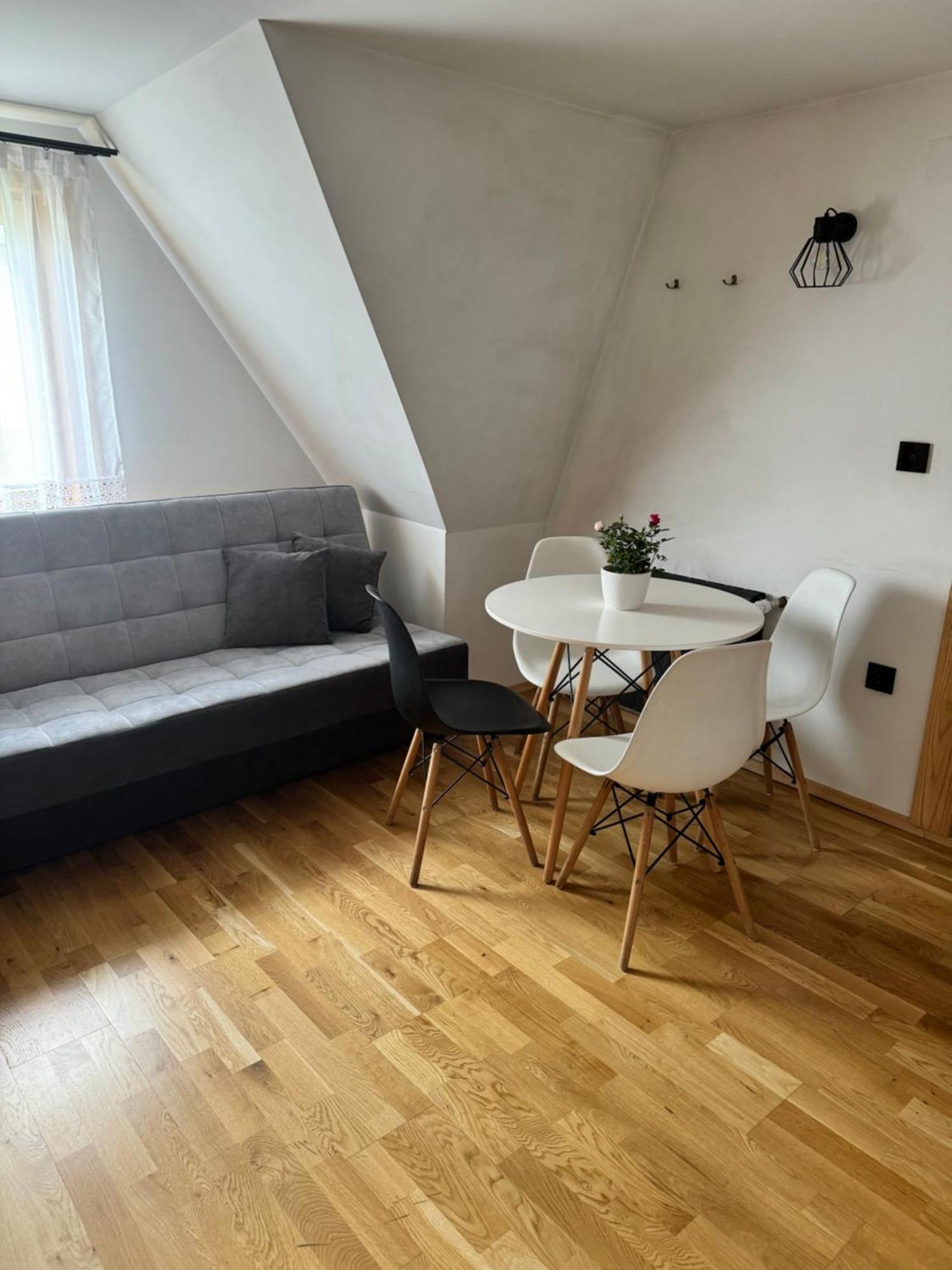 Apartamento U Mlynorza Suche Exterior foto